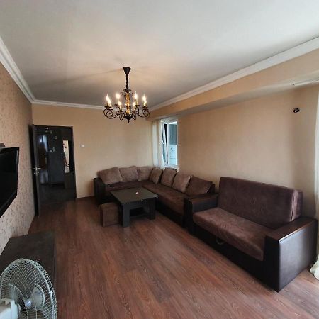 Apartment In Yerevan On Amiryan Street エクステリア 写真