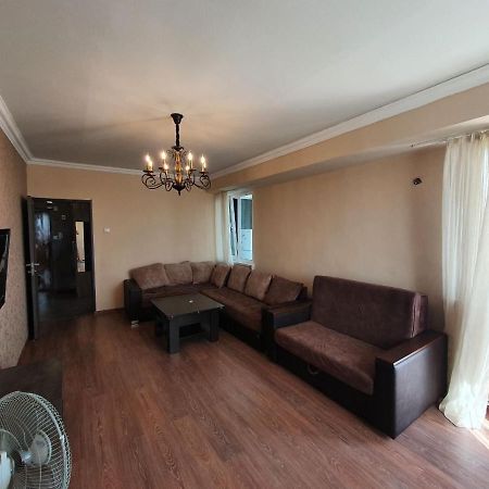Apartment In Yerevan On Amiryan Street エクステリア 写真